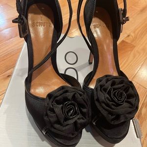 Schütz gorgeous black heels - worn once